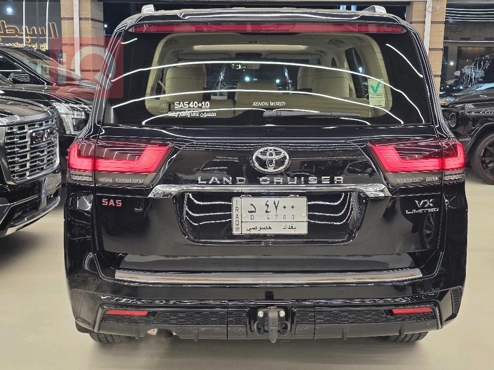 تويوتا لاندكروزر